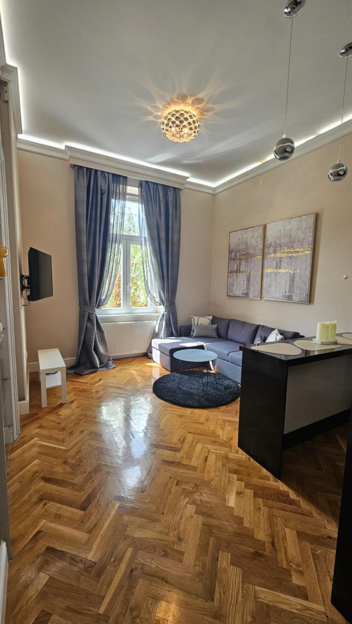 Lux Center Big Apartma Zagreb